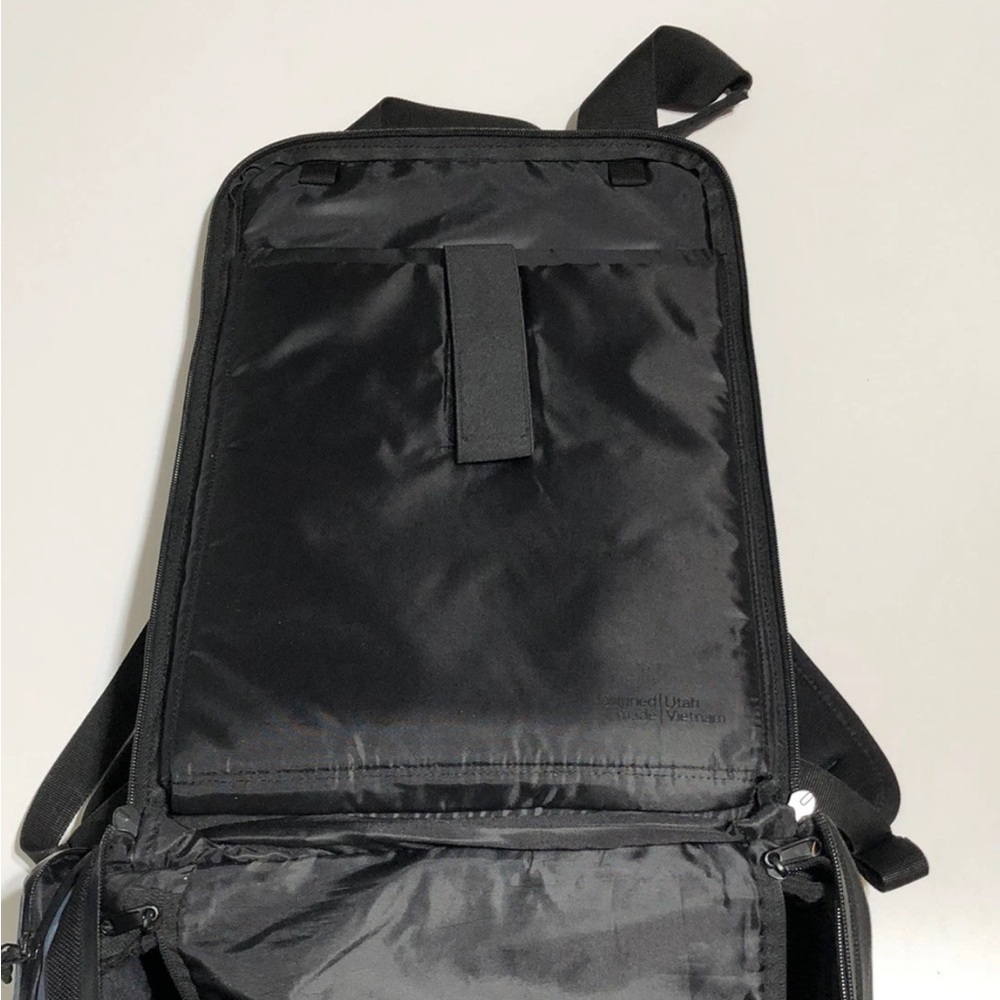 WANDRD PRVKE 31 Photography Travel Backpack Blue Black Bag Only No Dividers - Picture 14 of 15